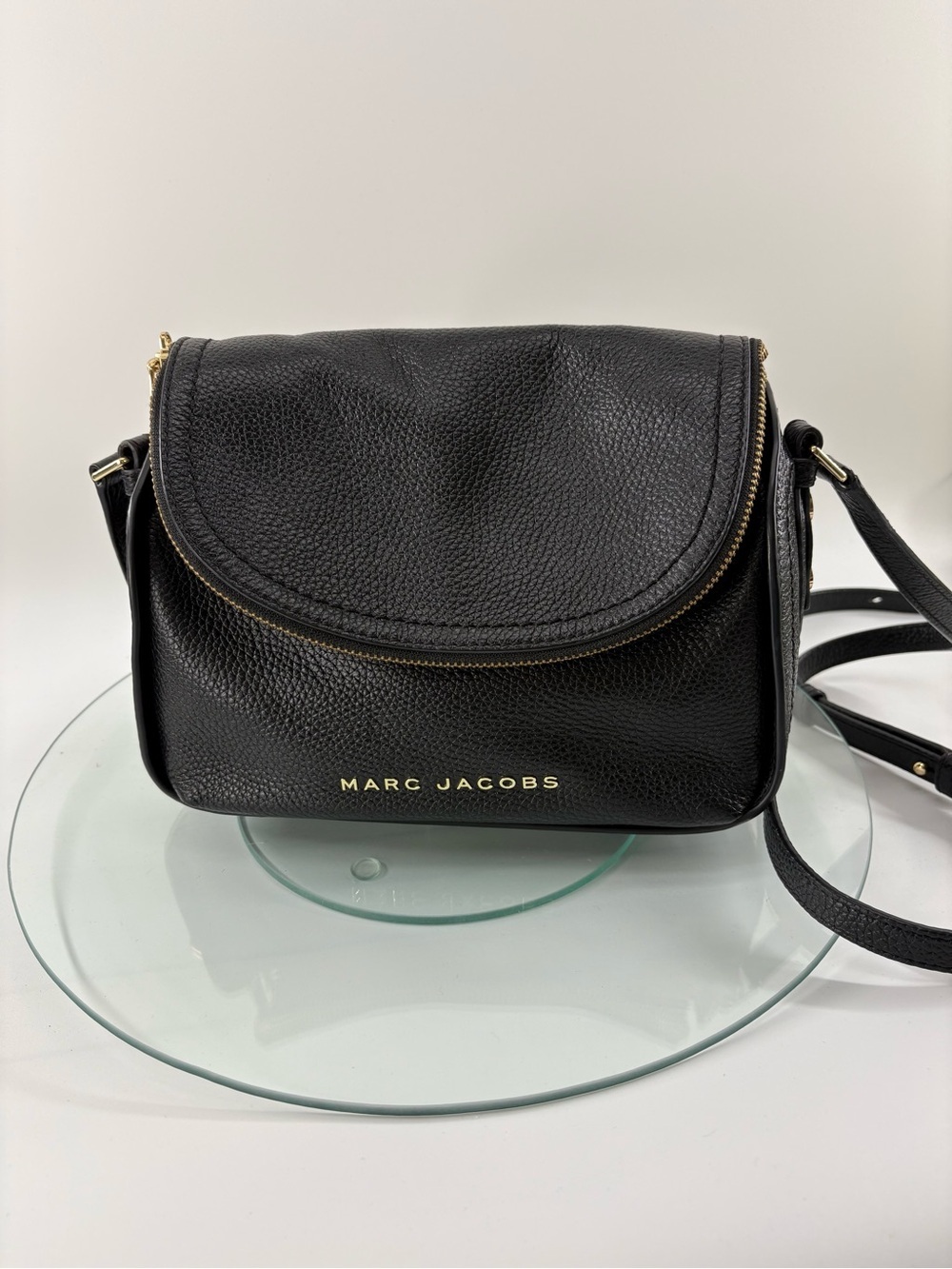 Marc Jacobs The Groove Mini Messenger Crossbody Bag Black Pebbled Leather